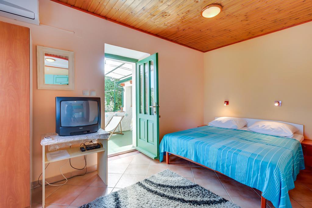 Apartments Josip & Maria Lussingrande Esterno foto