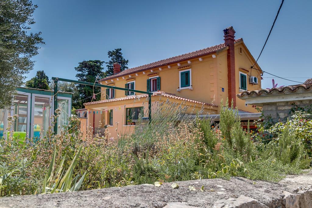 Apartments Josip & Maria Lussingrande Esterno foto